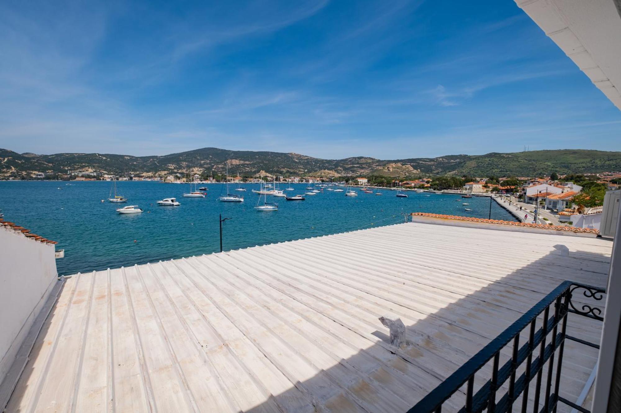 Bd Suites Foça Eksteriør bilde