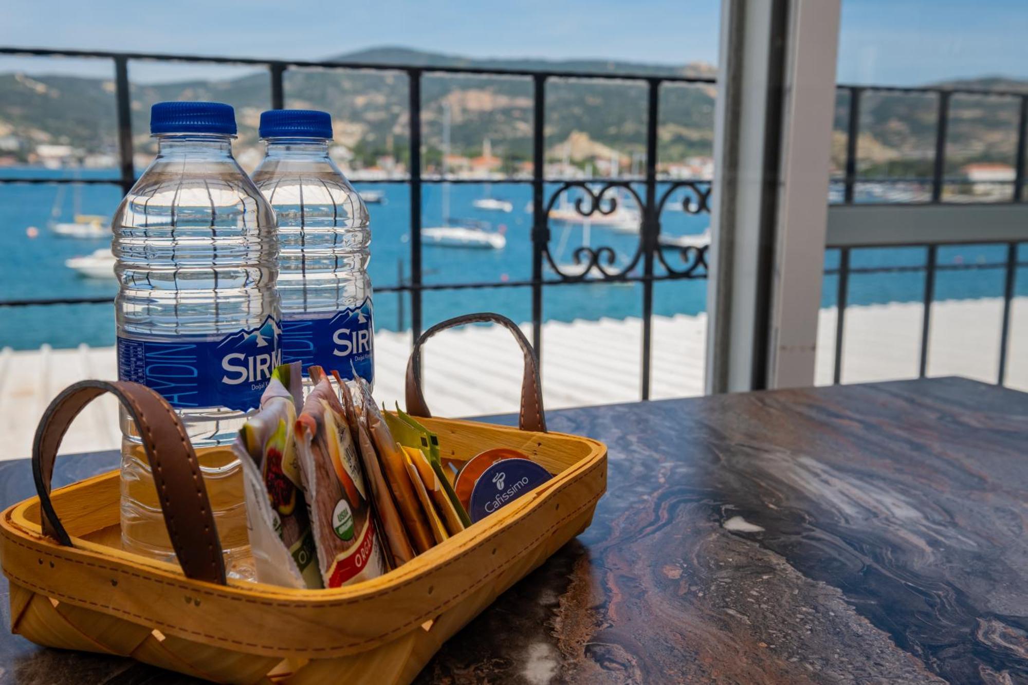 Bd Suites Foça Eksteriør bilde