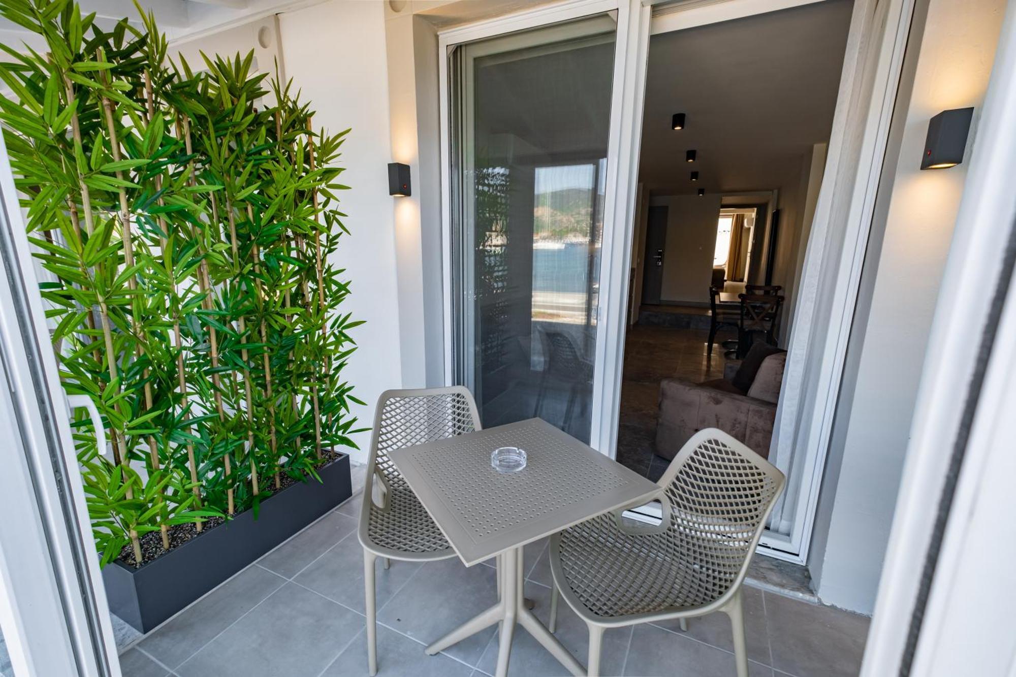 Bd Suites Foça Eksteriør bilde