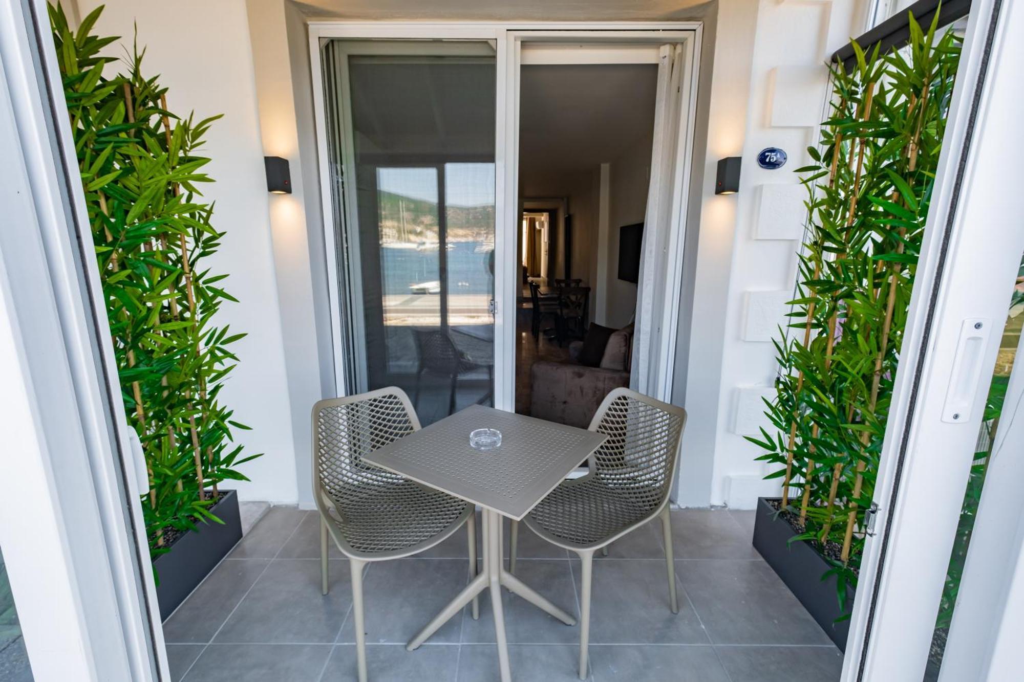 Bd Suites Foça Eksteriør bilde